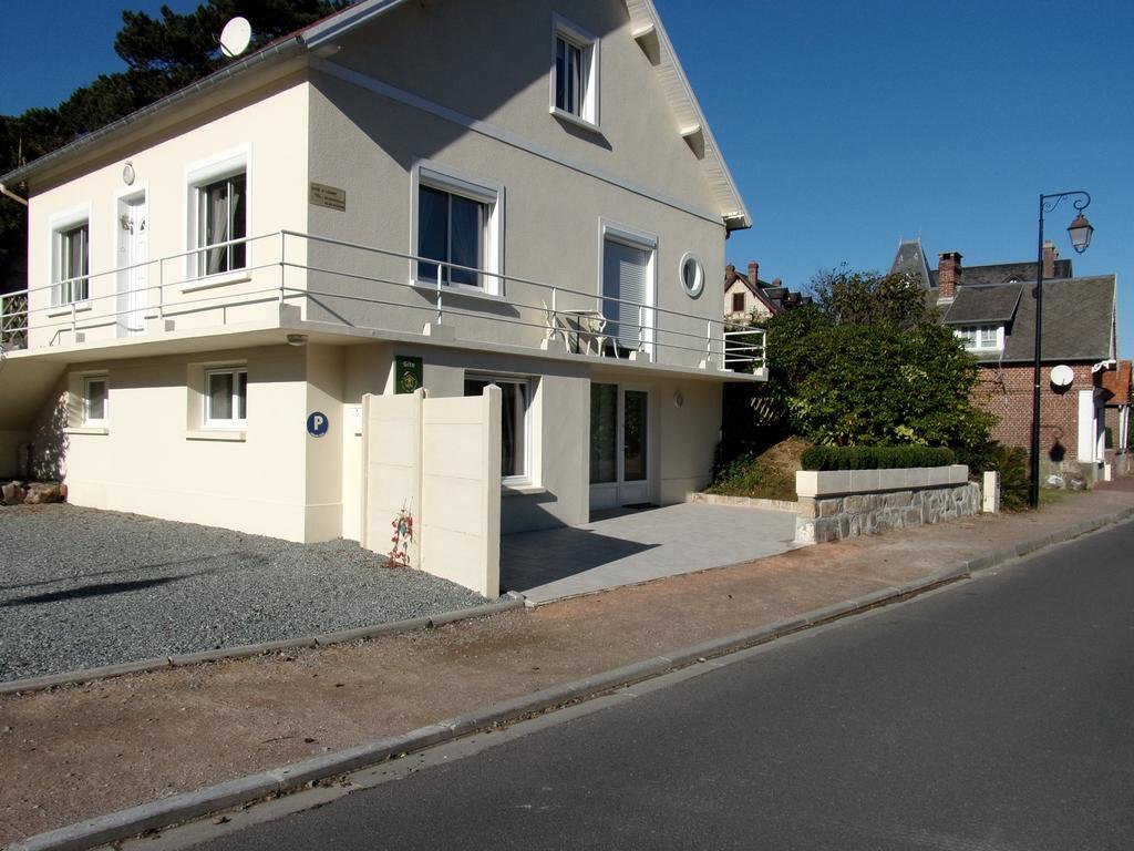 וולט-סור-מר Le Petit Clos Des Camelias מראה חיצוני תמונה